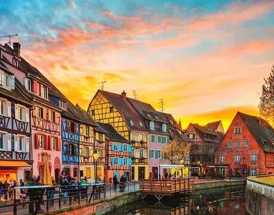 Architectural Marvels: Half-Timbered Houses & the Magic of Petite Venise